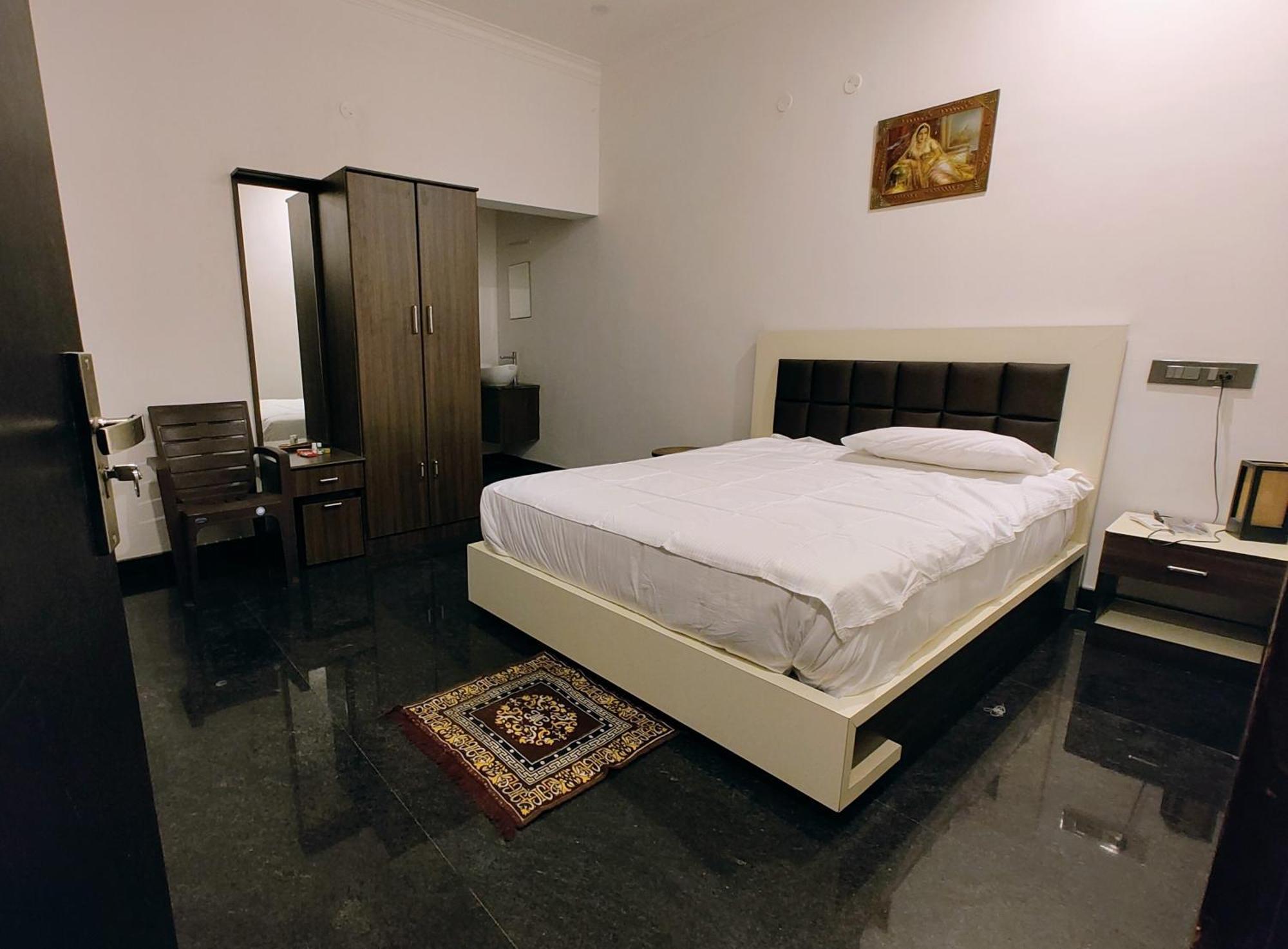 Dkv Beach View Bahur Exterior foto